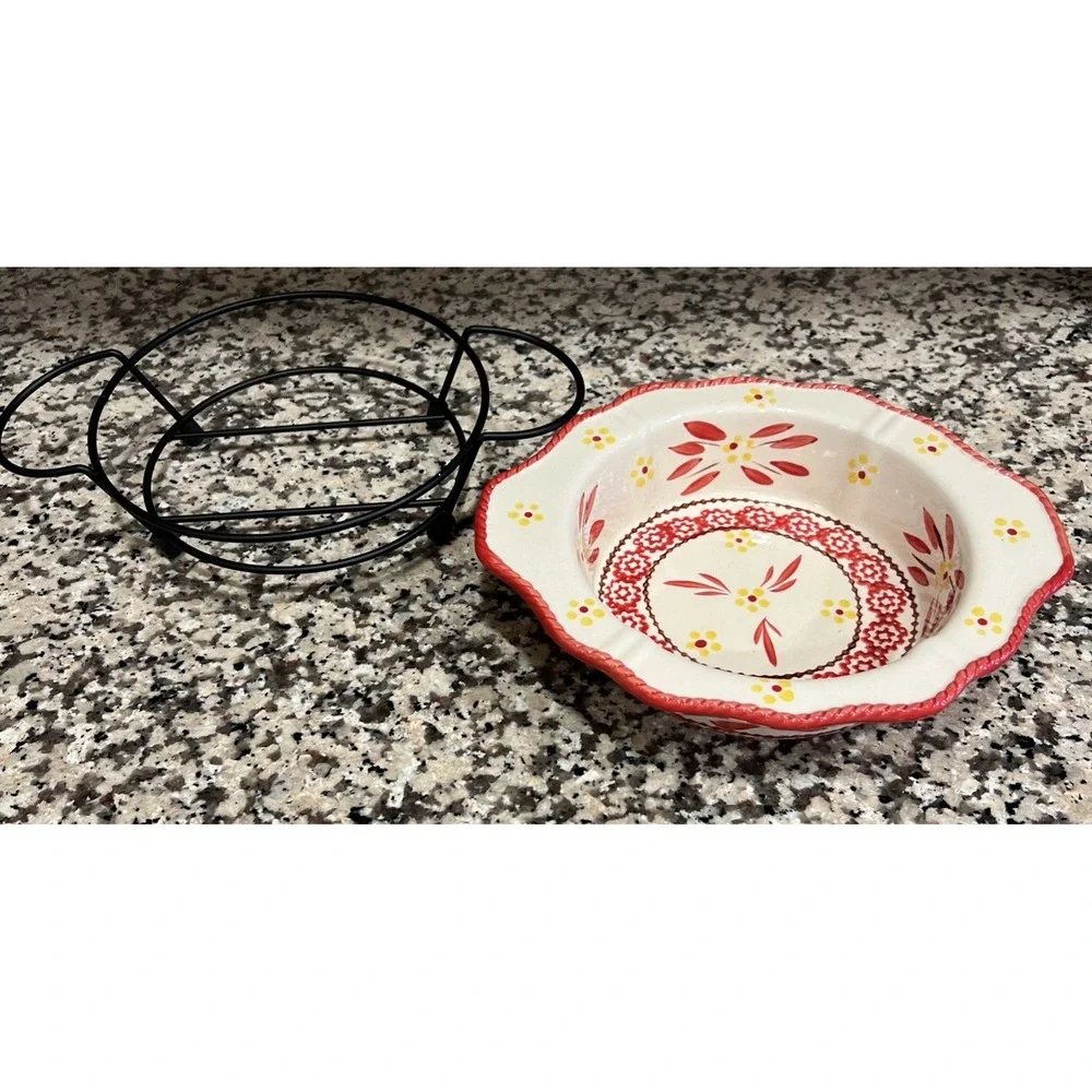 New Temp-tations Old World Red Round Baking Dish .5 qt Casserole Dish W/Rack‎ 8